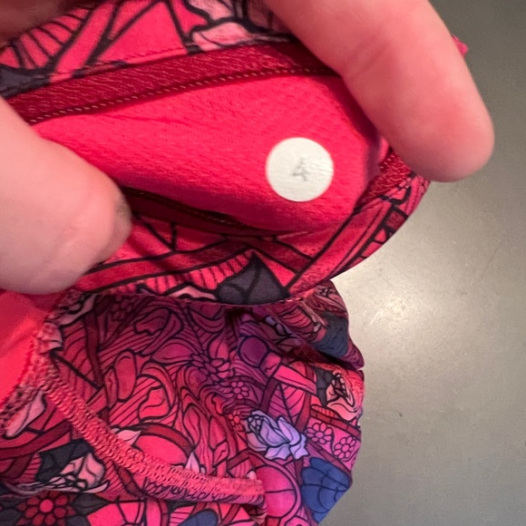 Lululemon floral print leggings - Picture 2 of 3